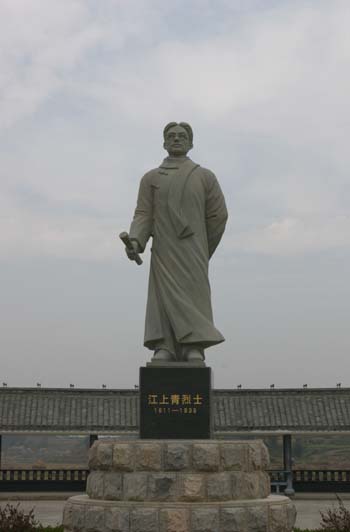 江村江上青雕塑