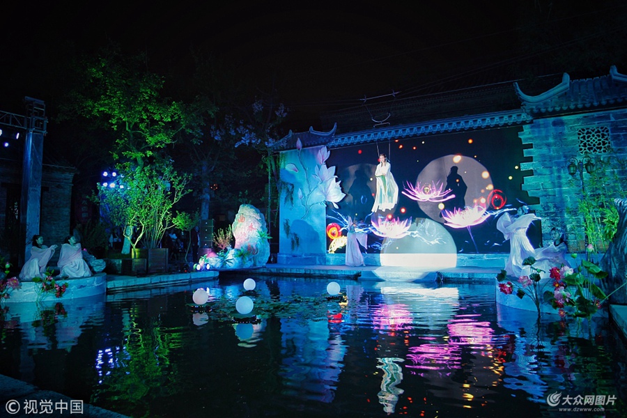 2018年4月18日，济南，千年府城“天下名士修禊大典”举行，这标志着“济南首届三月三曲水流觞文化节”正式拉开帷幕。